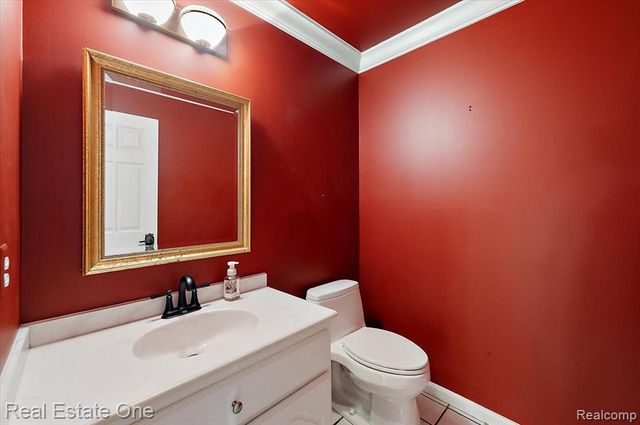 1854 Ludgate Lane, Rochester Hills, MI 48309