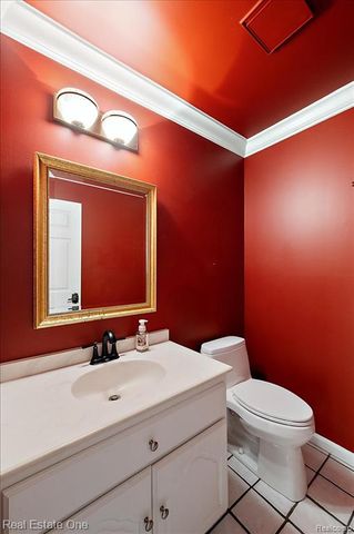 1854 Ludgate Lane, Rochester Hills, MI 48309