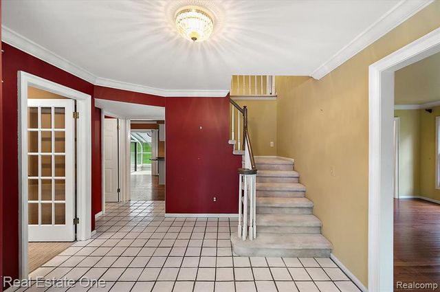 1854 Ludgate Lane, Rochester Hills, MI 48309