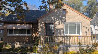 694 Orchard Avenue, Muskegon City, MI 49442