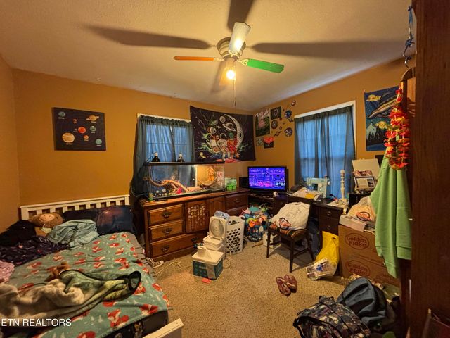 111 Sunset Ave, Englewood, TN 37329