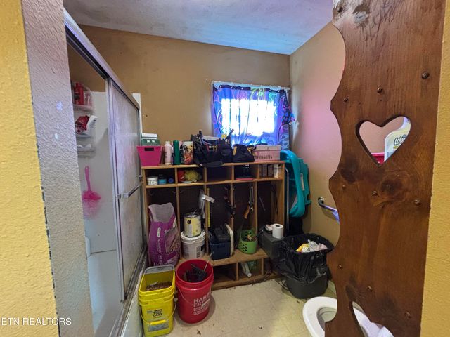 111 Sunset Ave, Englewood, TN 37329