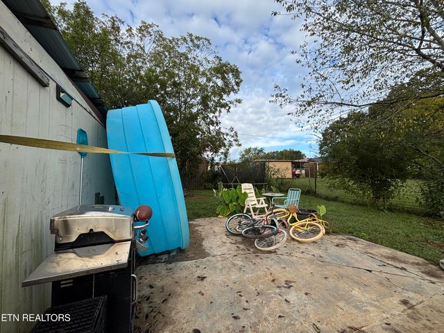 111 Sunset Ave, Englewood, TN 37329