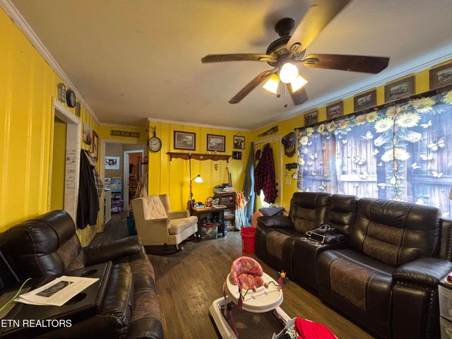 111 Sunset Ave, Englewood, TN 37329