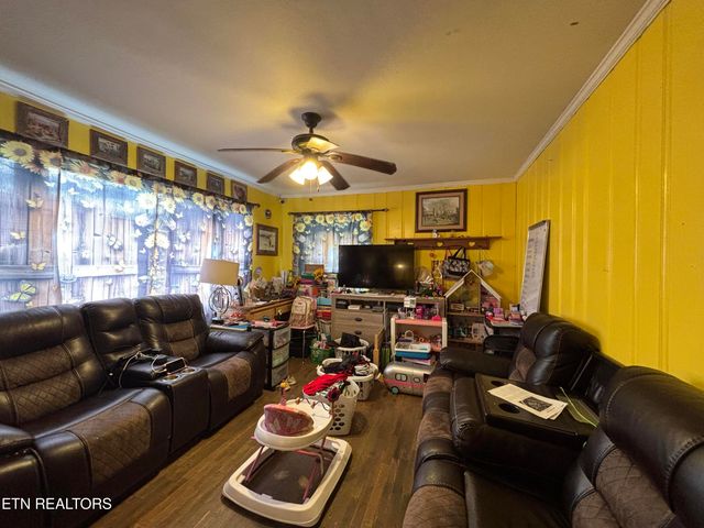 111 Sunset Ave, Englewood, TN 37329