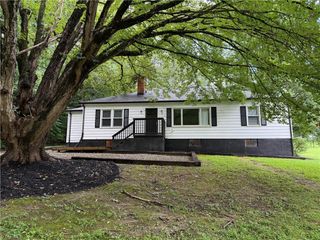 2370 Clemmonsville Road, Winston-salem, NC 27127