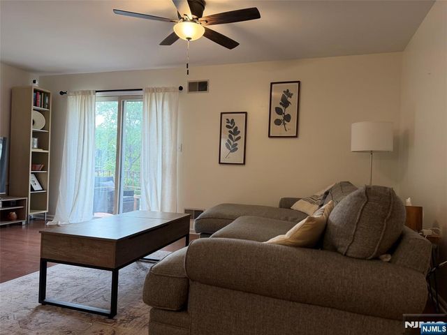 321 Ringwood Avenue, Pompton Lakes, NJ 07442