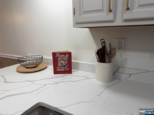 321 Ringwood Avenue, Pompton Lakes, NJ 07442