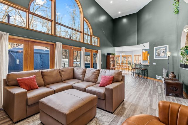 214 Galahad Place N, Hudson, WI 54016