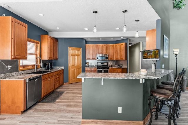 214 Galahad Place N, Hudson, WI 54016