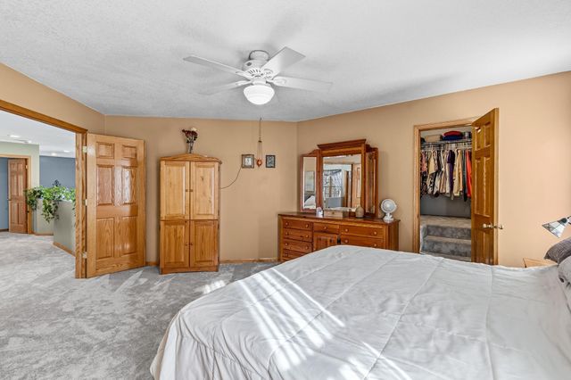 214 Galahad Place N, Hudson, WI 54016