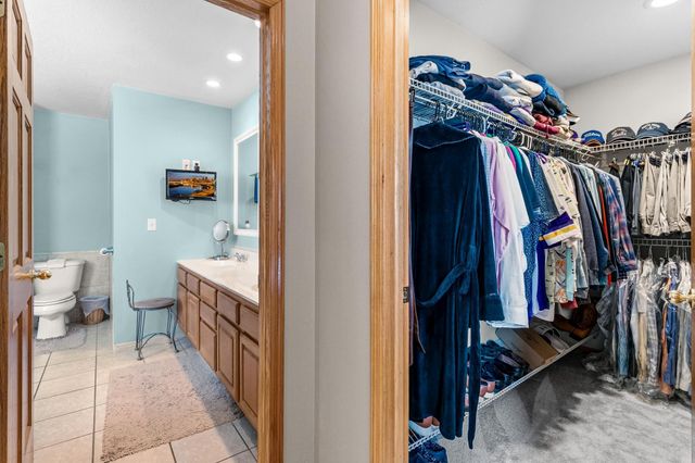 214 Galahad Place N, Hudson, WI 54016