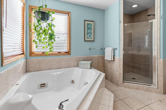 214 Galahad Place N, Hudson, WI 54016