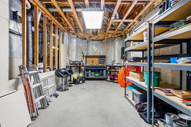 214 Galahad Place N, Hudson, WI 54016