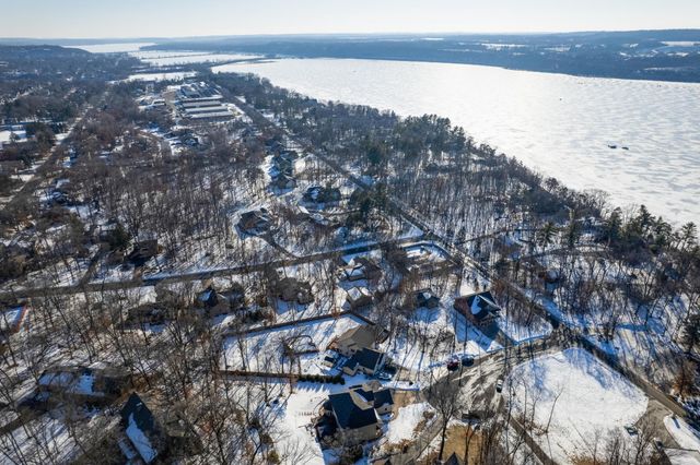 214 Galahad Place N, Hudson, WI 54016