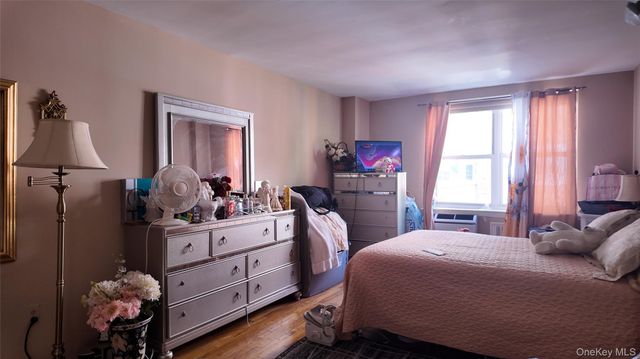 30 South Cole Avenue 5E, Spring Valley, NY 10977