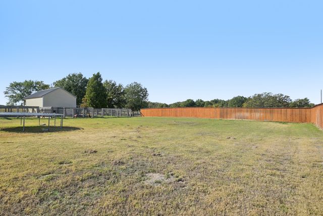 10821 County Road 2503, Eustace, TX 75124