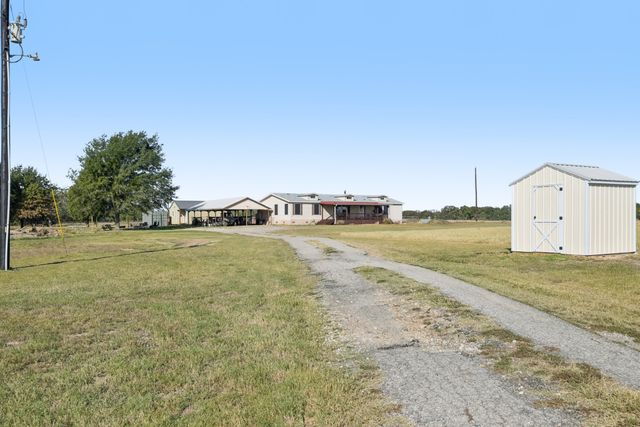 10821 County Road 2503, Eustace, TX 75124