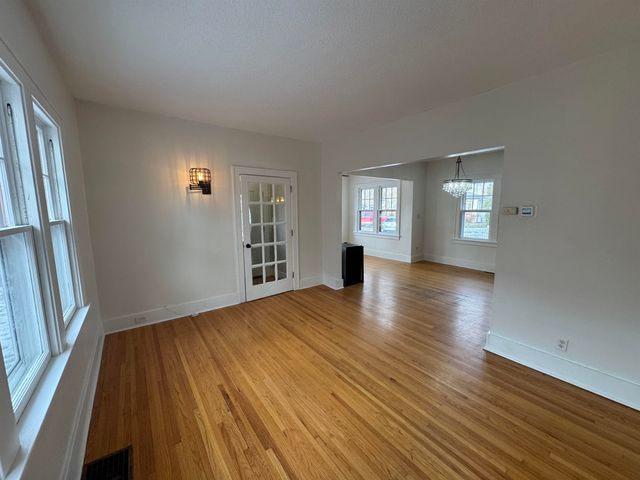 9 Shirley CT, Minot, ND 58703