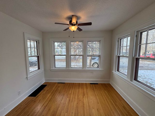 9 Shirley CT, Minot, ND 58703