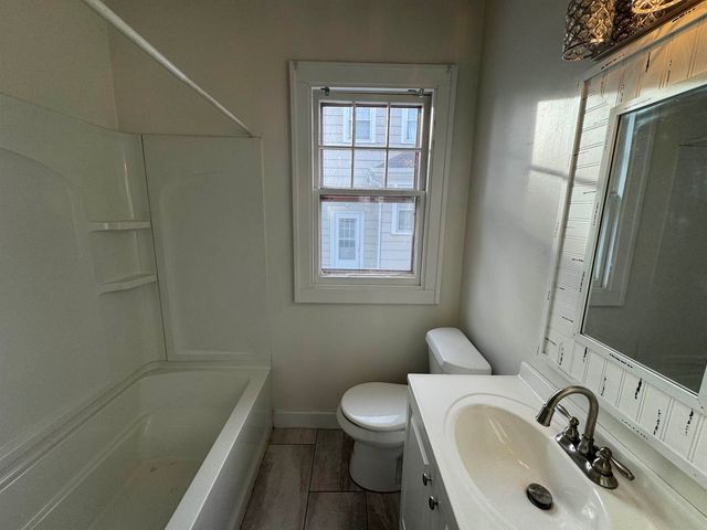 9 Shirley CT, Minot, ND 58703