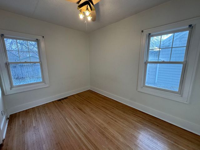 9 Shirley CT, Minot, ND 58703