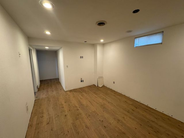 9 Shirley CT, Minot, ND 58703