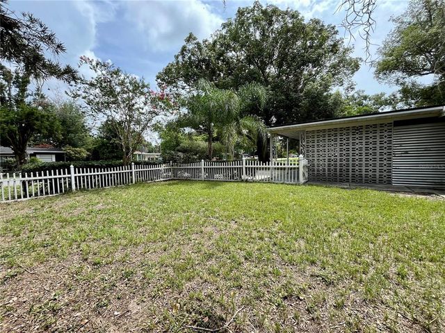 1801 WHITEHALL STREET, Plant City, FL 33563