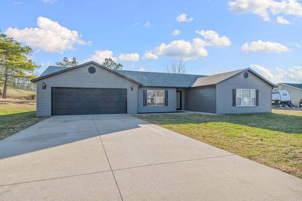 144 Riverview Drive, Anderson, MO 64831