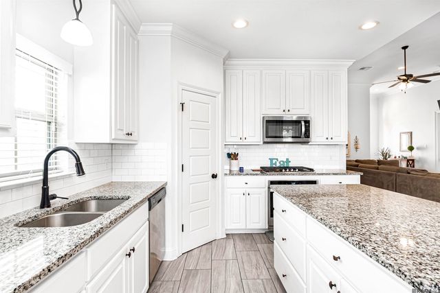 39356 Ironwood Ave, Prairieville, LA 70769