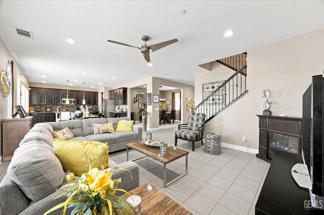 15640 Marcella Court, Bakersfield, CA 93314