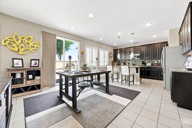 15640 Marcella Court, Bakersfield, CA 93314