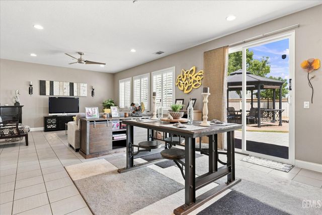 15640 Marcella Court, Bakersfield, CA 93314