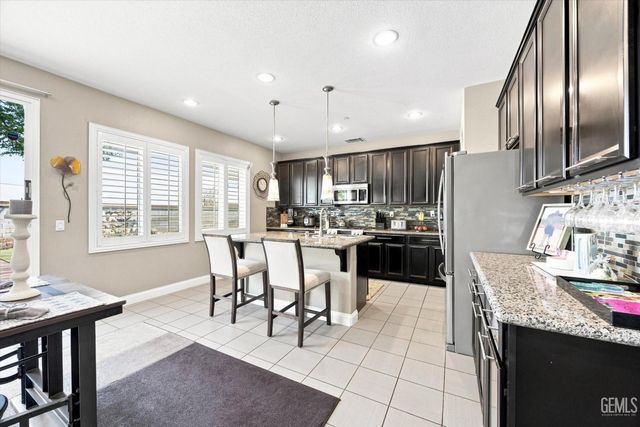 15640 Marcella Court, Bakersfield, CA 93314