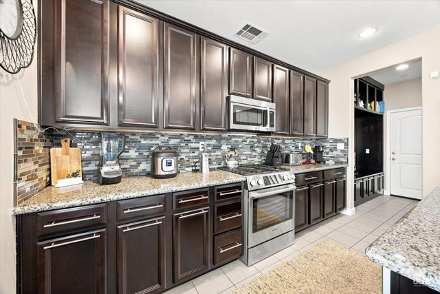 15640 Marcella Court, Bakersfield, CA 93314