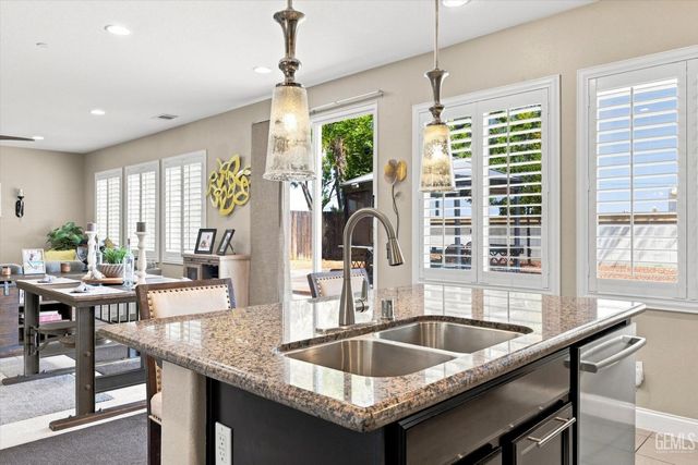 15640 Marcella Court, Bakersfield, CA 93314