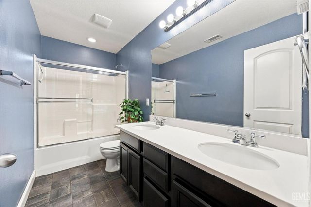 15640 Marcella Court, Bakersfield, CA 93314