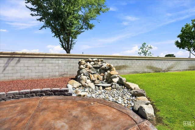 15640 Marcella Court, Bakersfield, CA 93314