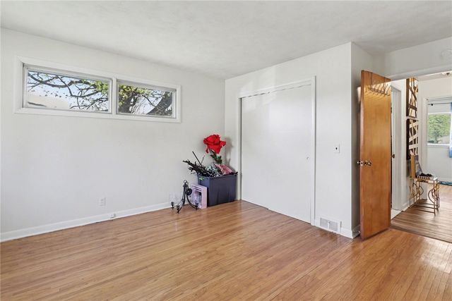 220 Ellington Road, Greece, NY 14616