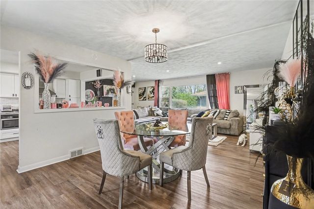220 Ellington Road, Greece, NY 14616