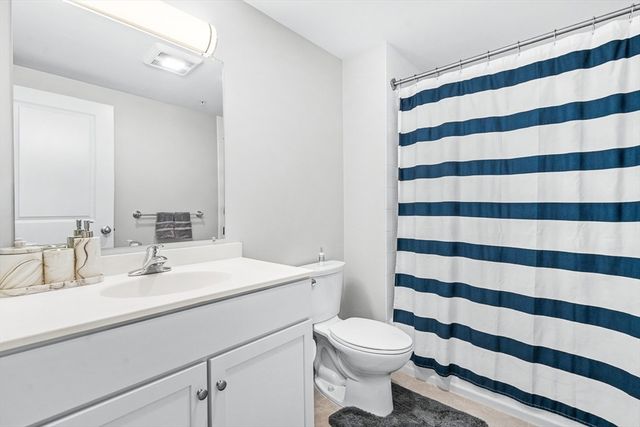 15 Guild St 302, Boston, MA 02119