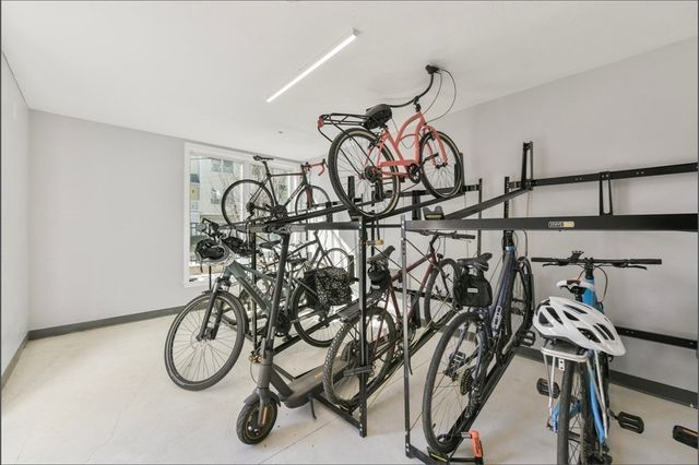 15 Guild St 302, Boston, MA 02119
