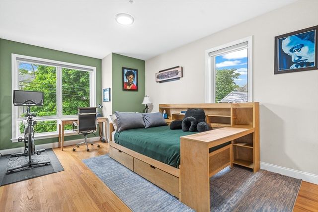 15 Guild St 302, Boston, MA 02119