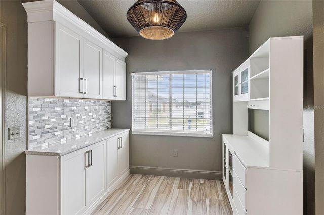 916 HILLCREST DRIVE, Davenport, FL 33897