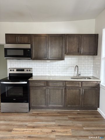 110 Rockwell Avenue 4, New Britain, CT 06051