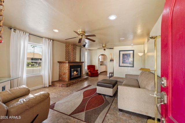 1001 S ROOSEVELT Street, Tempe, AZ 85281
