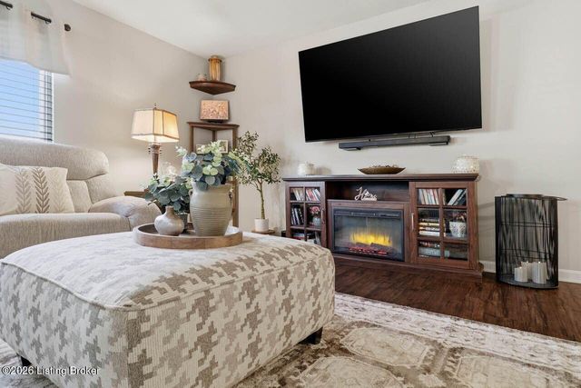 11116 Remembrance Ln, Louisville, KY 40229