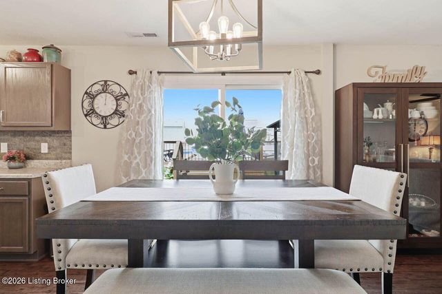 11116 Remembrance Ln, Louisville, KY 40229