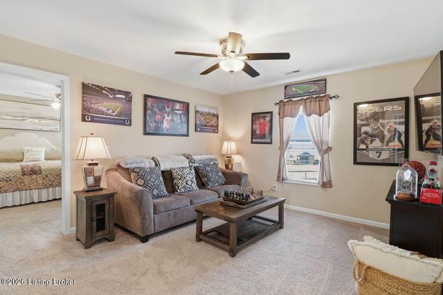 11116 Remembrance Ln, Louisville, KY 40229