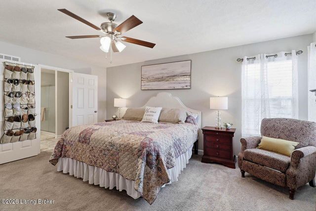 11116 Remembrance Ln, Louisville, KY 40229